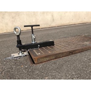 Kit ES1 Estrattore a vite per lo sblocco iniziale di coperchi bloccati + 5 Ganci ad aletta